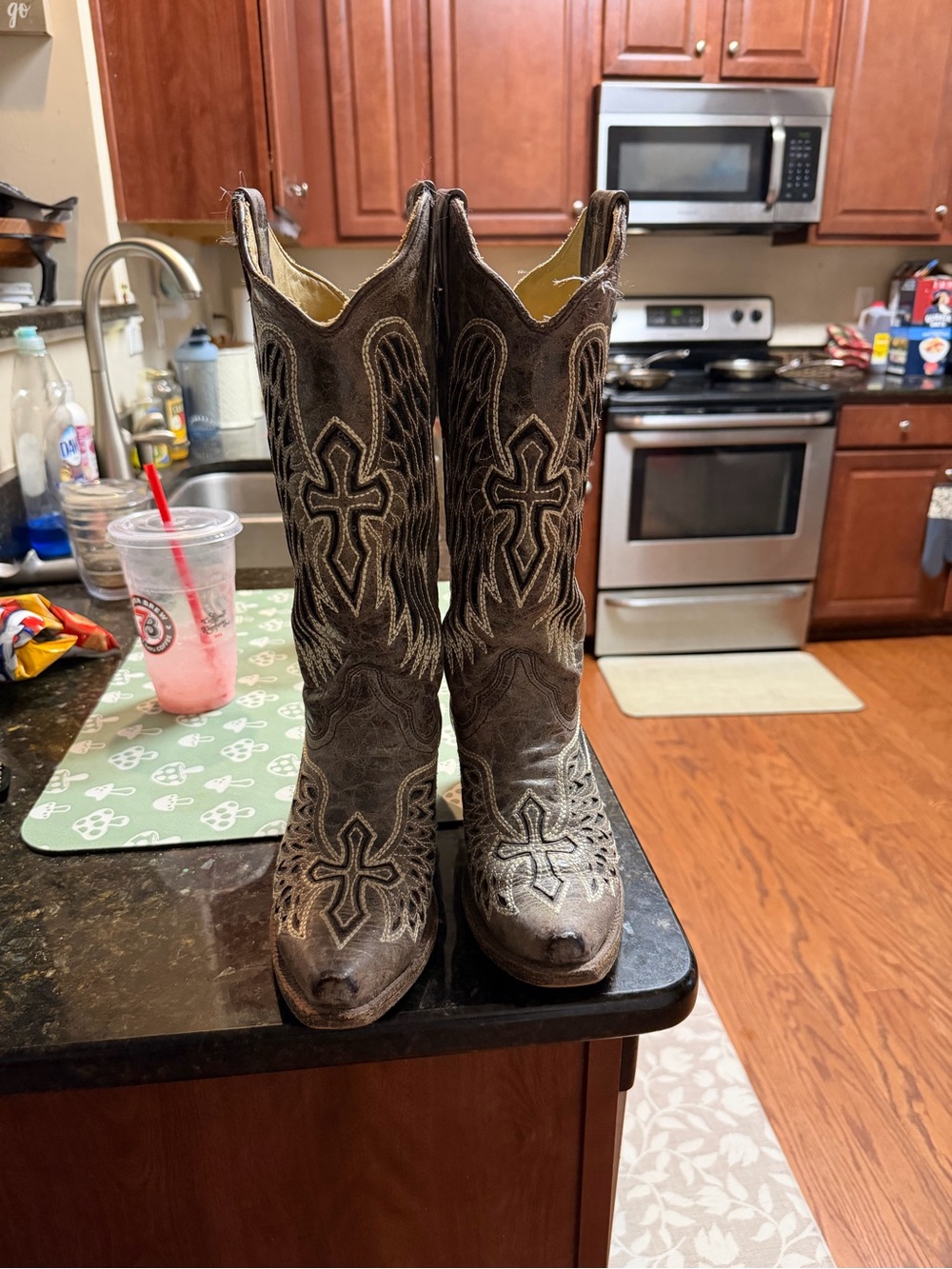 Corral Brown Embroidered Cross Western Heeled Boots